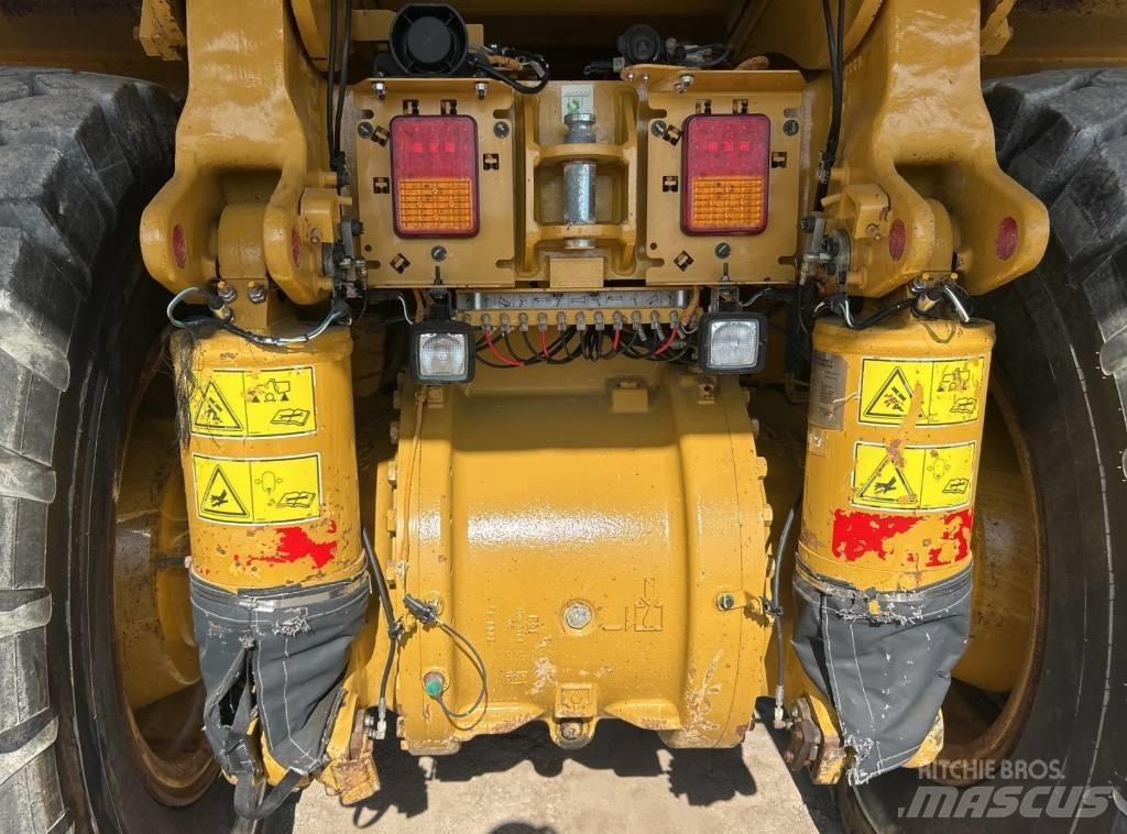 CAT 770 G Artikulētie pašizgāzēji