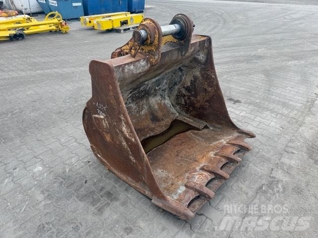 CAT M 320 BUCKET Grāvju arkls