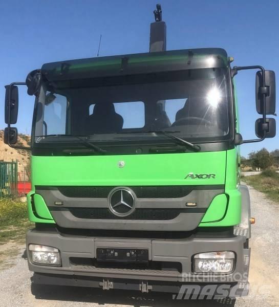 Mercedes-Benz 1829 Kabeļu pacēlājs nomontējamām kravas mašīnām