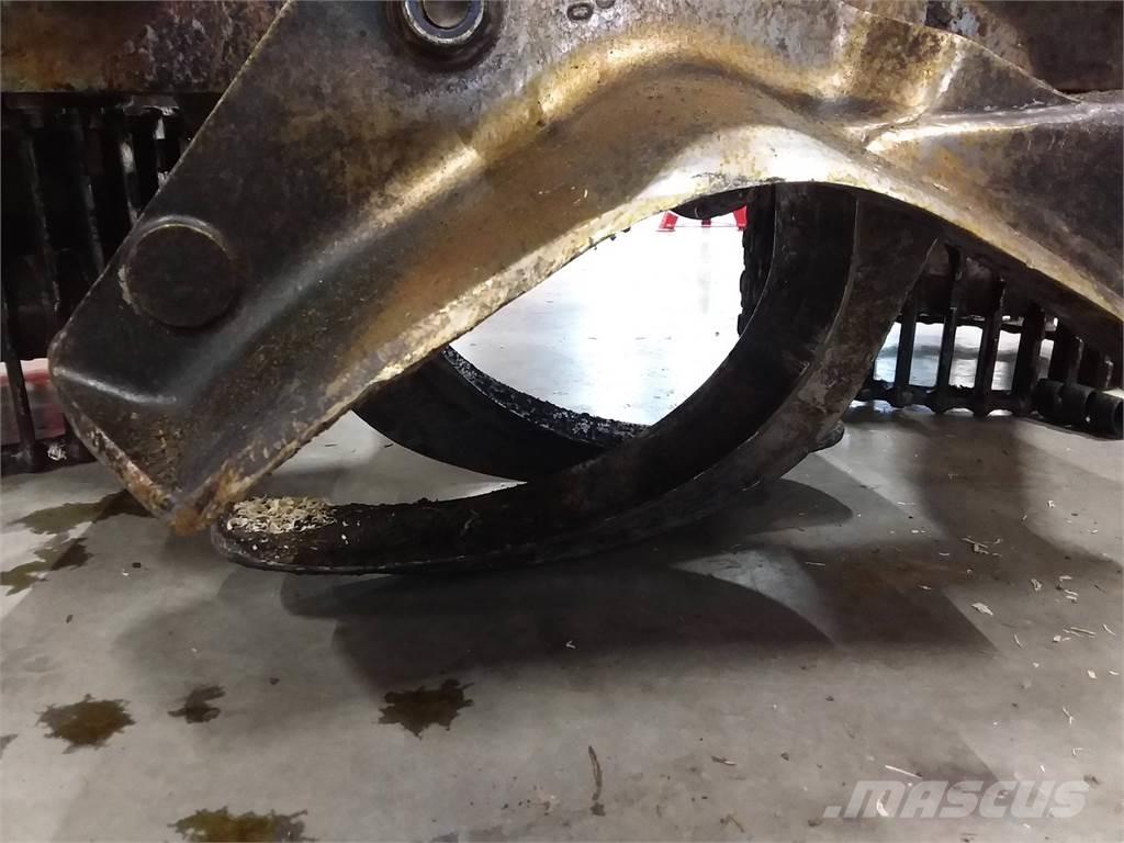 Komatsu S132 Hārvesteru kausi