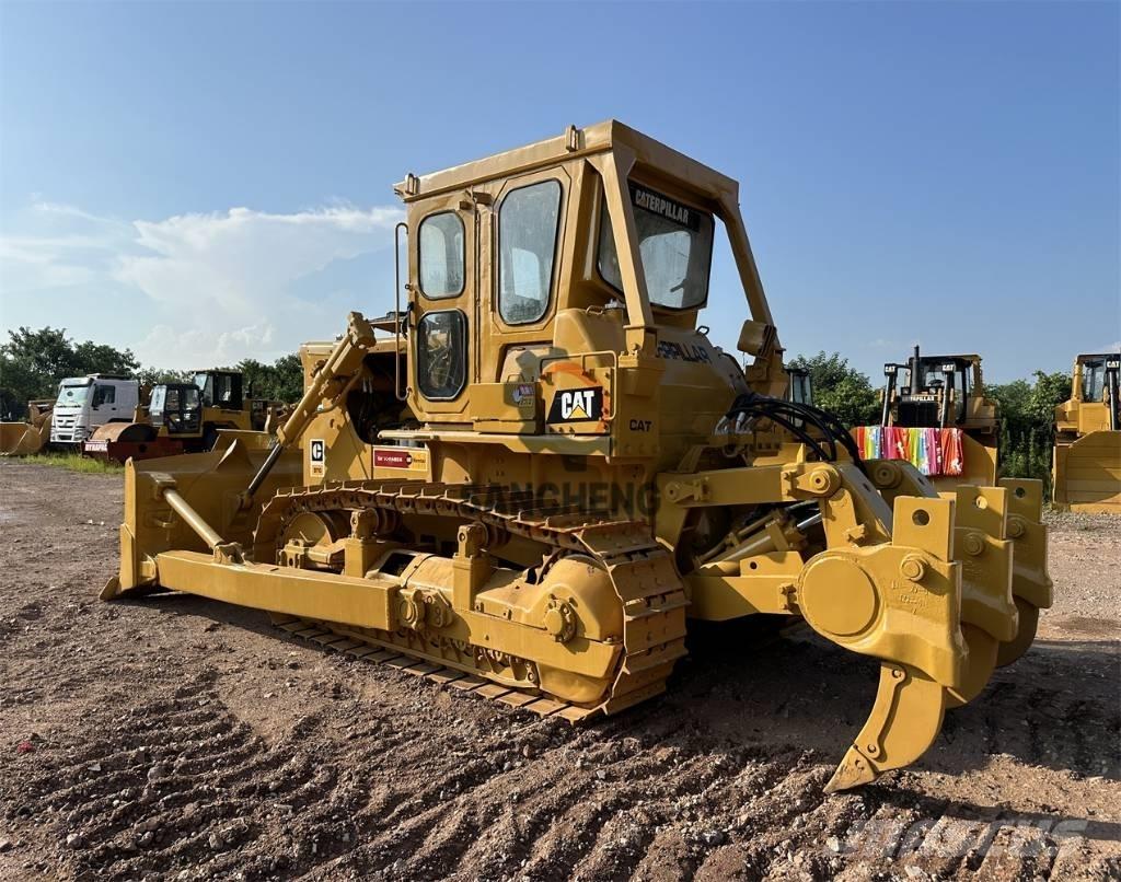 CAT D7G Kāpurķēžu buldozeri