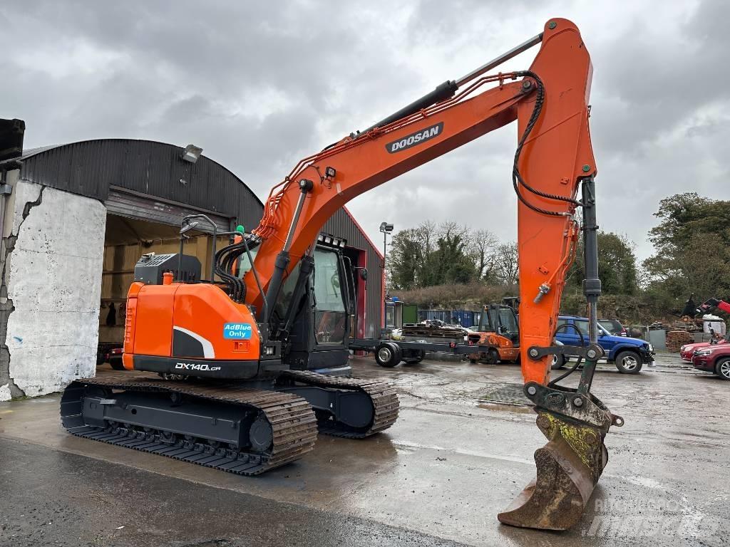 Doosan DX 140 LCR Kāpurķēžu ekskavatori