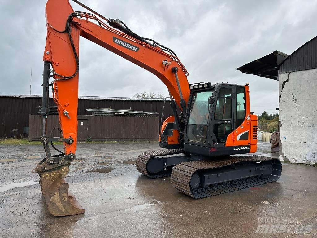 Doosan DX 140 LCR Kāpurķēžu ekskavatori