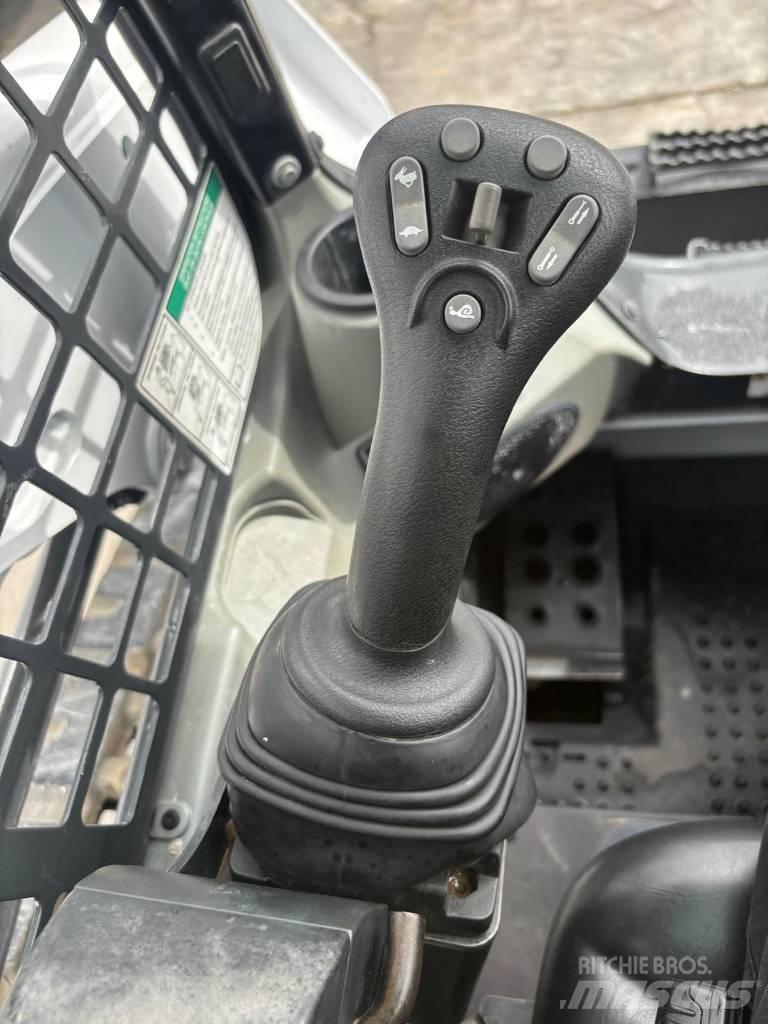 Bobcat T 550 Lietoti riteņu kompaktiekrāvēji