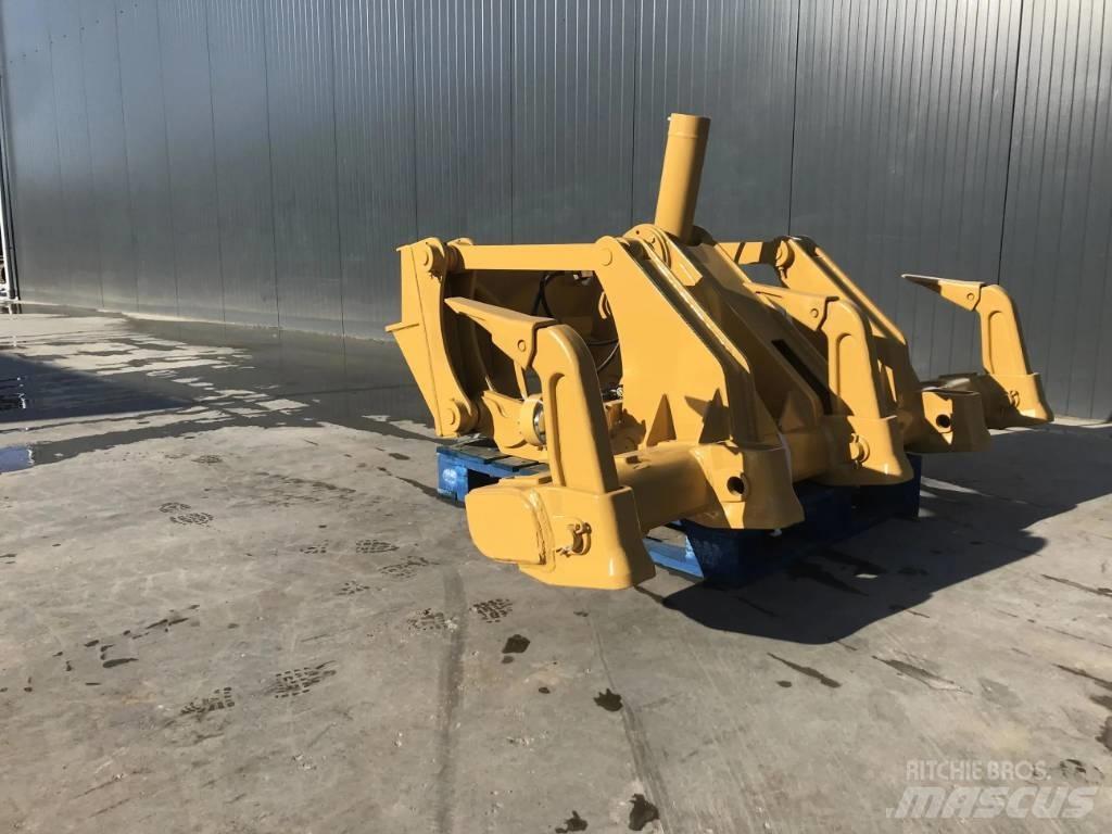 CAT 130G Skarifikatori