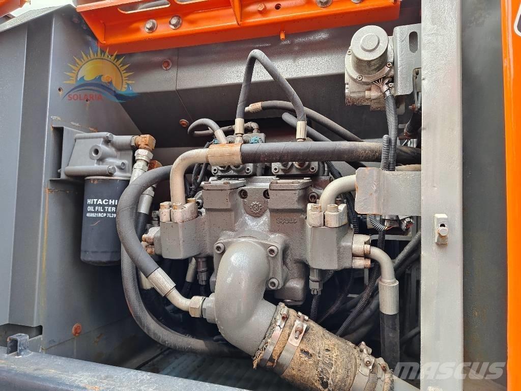 Hitachi ZX 200 Kāpurķēžu ekskavatori