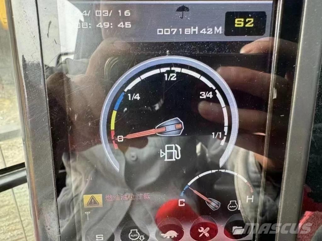 Sany SY 245 H pro Kāpurķēžu ekskavatori