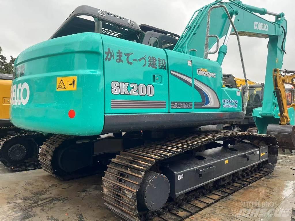Kobelco SK 200-8 Kāpurķēžu ekskavatori