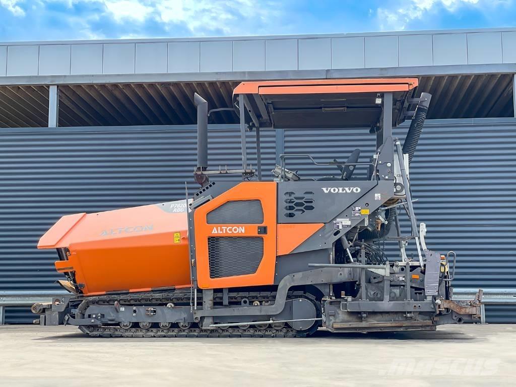 Volvo P7820C Asfalta klājēji