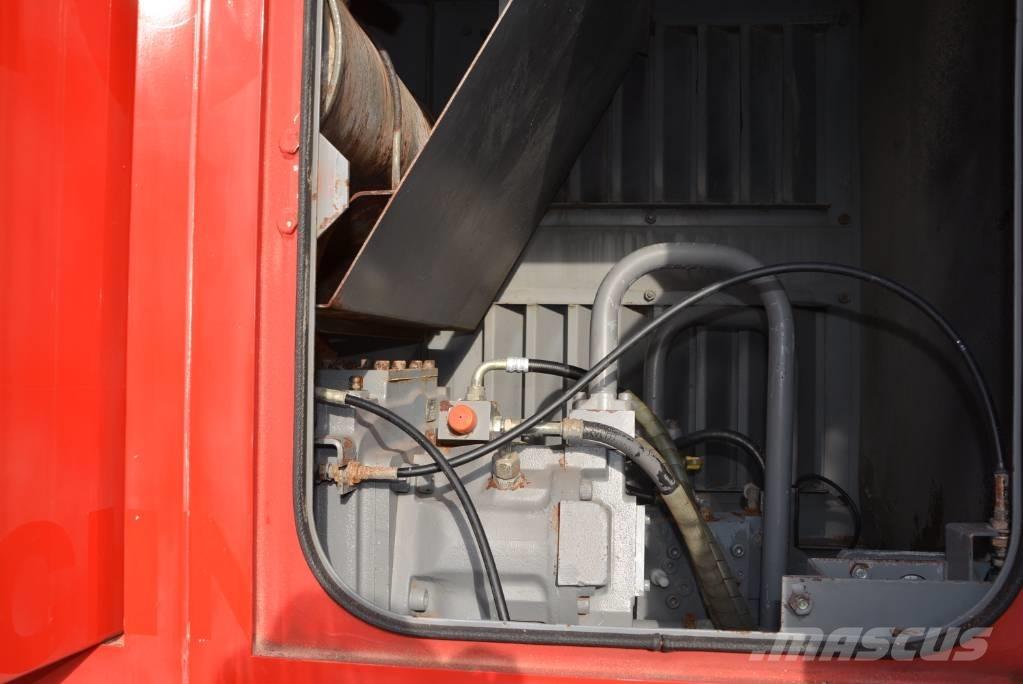 Hitachi CX 500 Kāpurķēžu ceļamkrāni