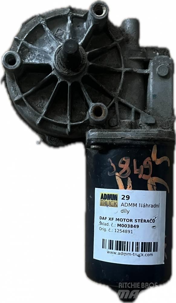DAF XF MOTOR STĚRAČŮ Dzinēji
