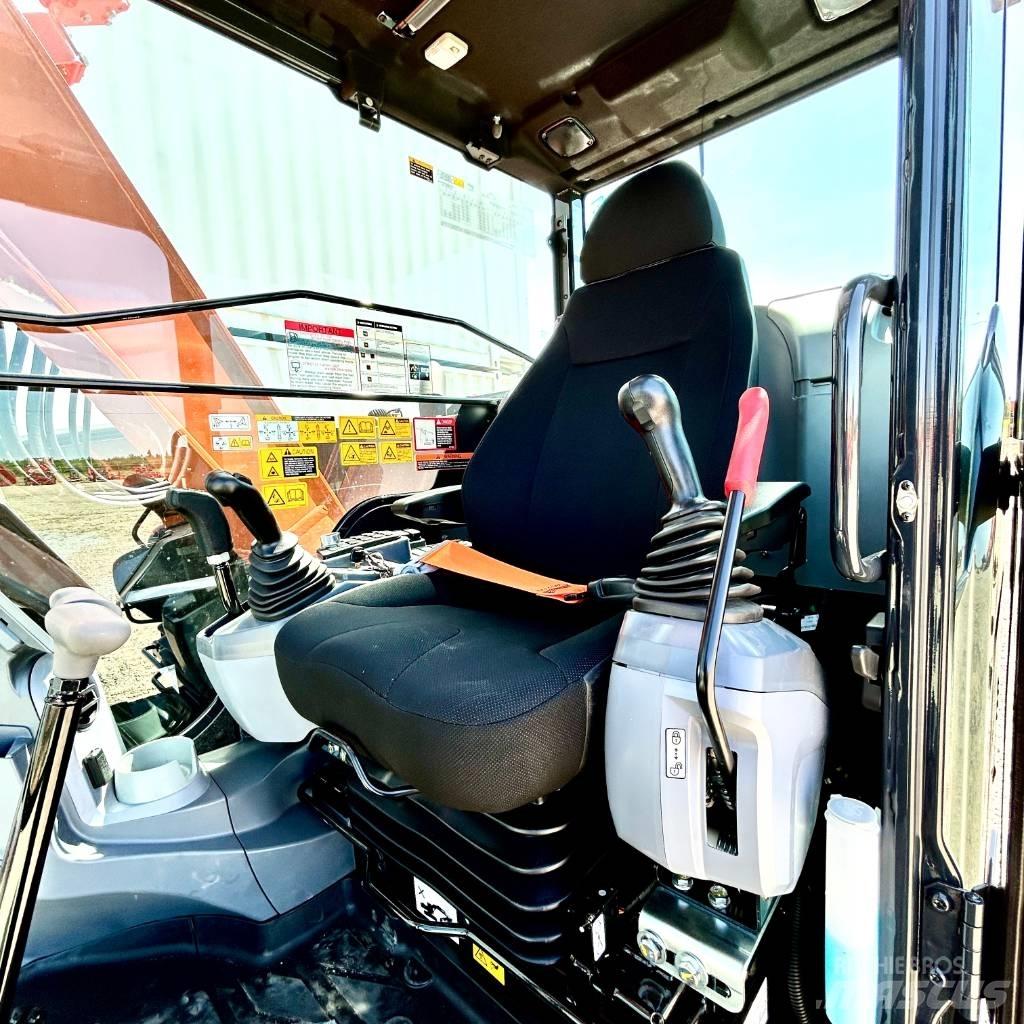 Hitachi ZX 75 US-7 Kāpurķēžu ekskavatori