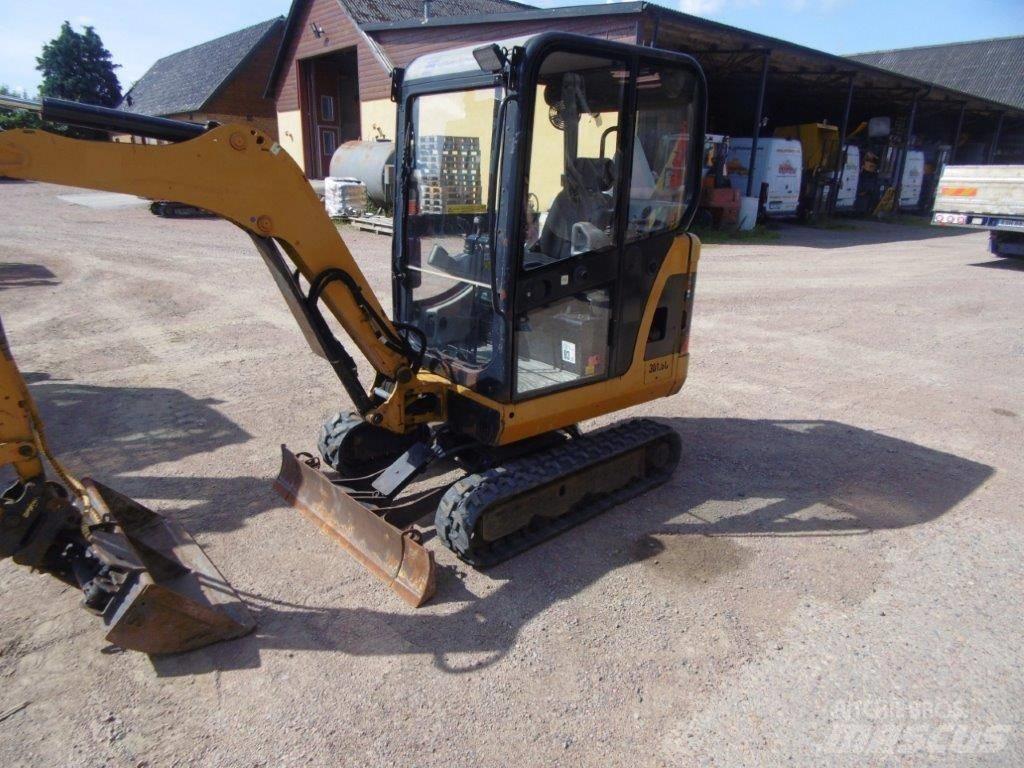 CAT Minigrävare Mini ekskavatori < 7 t
