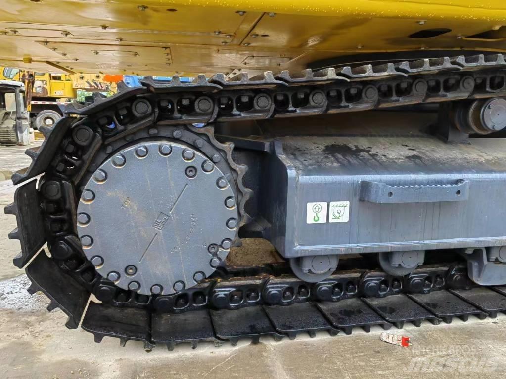 Komatsu PC 300-8 Kāpurķēžu ekskavatori