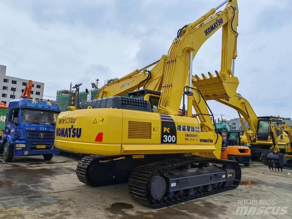 Komatsu PC 300-8 Kāpurķēžu ekskavatori