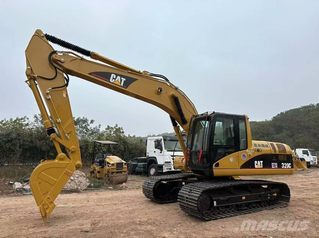 CAT 320 C Kāpurķēžu ekskavatori