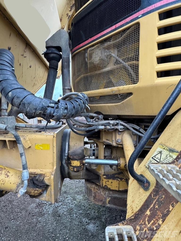 CAT 730 Artikulētie pašizgāzēji