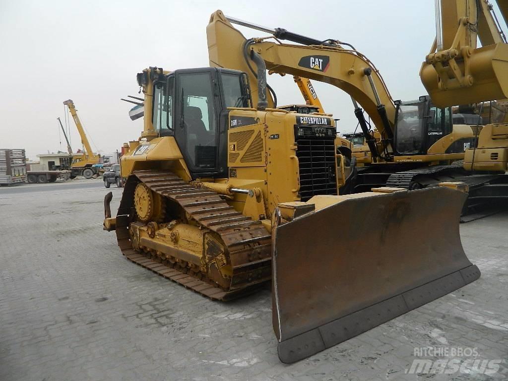 CAT D 6 N XL Kāpurķēžu buldozeri