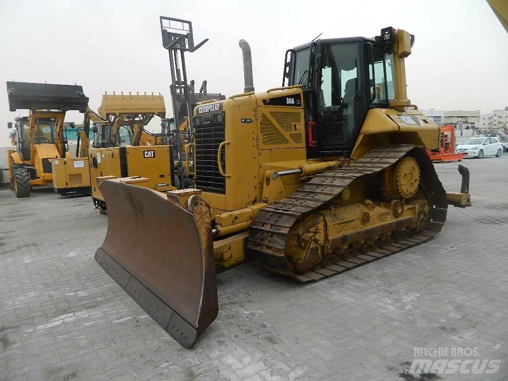 CAT D 6 N XL Kāpurķēžu buldozeri