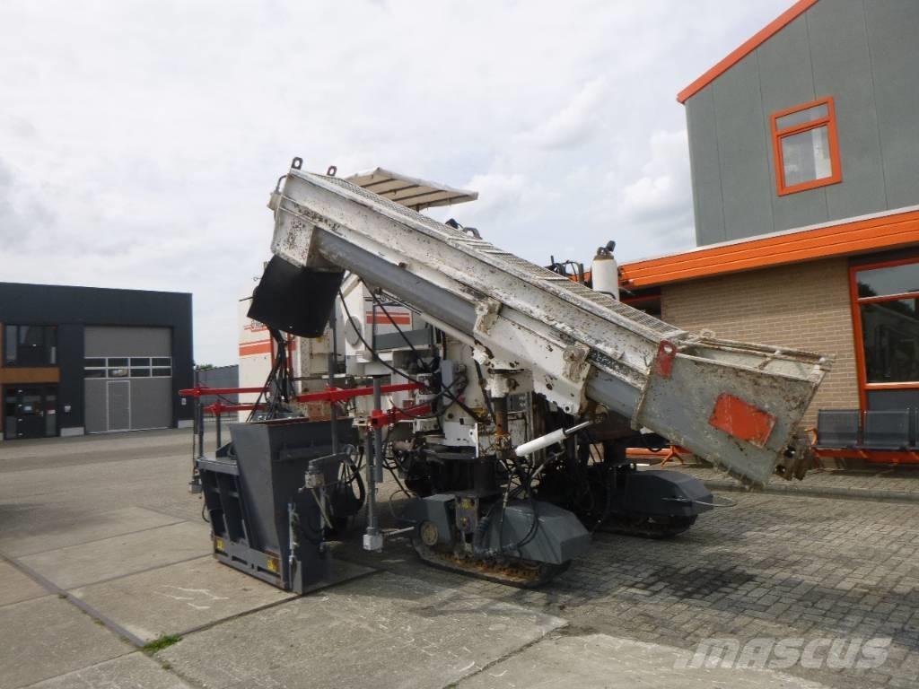 Wirtgen SP250 Akmens/betona mašīnas