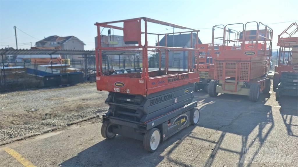 SkyJack SJIII4626 Šķerveida pacēlāji