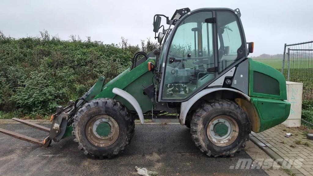 Kramer 750 Iekrāvēji uz riteņiem