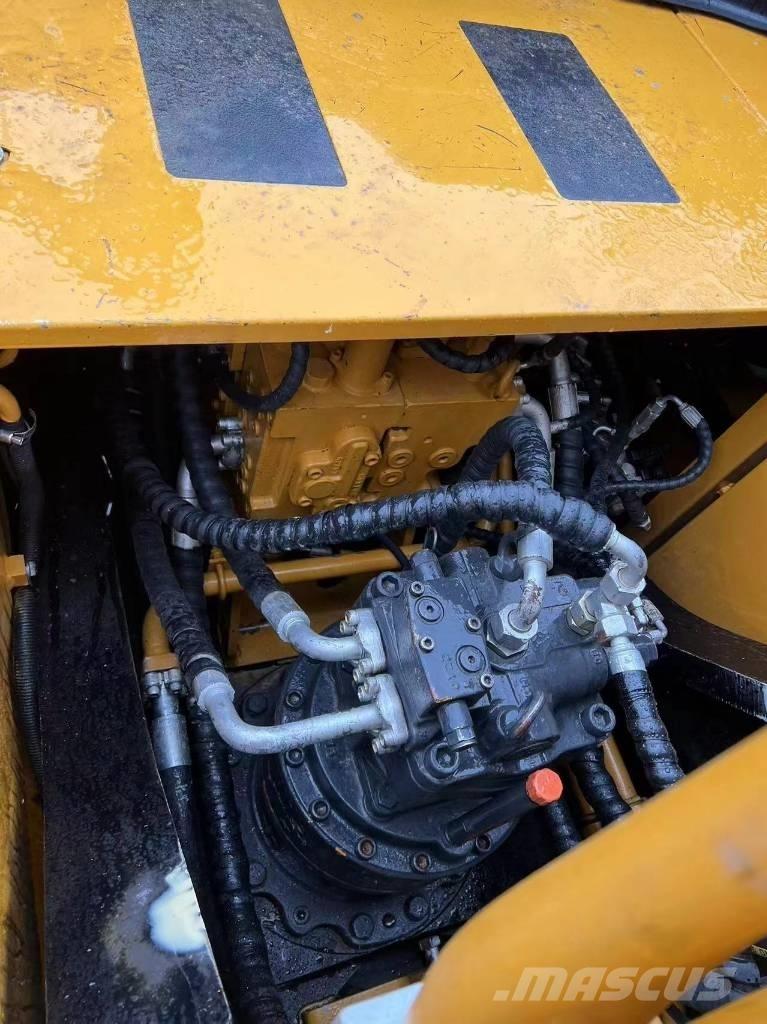 Sany SY 235 C Kāpurķēžu ekskavatori