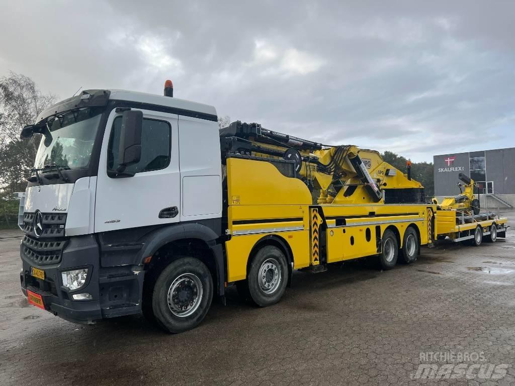 Mercedes-Benz 4153 Smagās mašīnas ar celtni