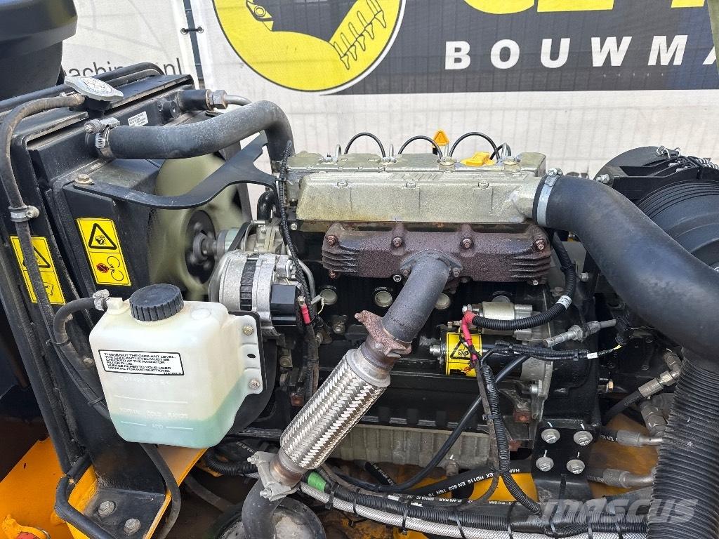 JCB VMT 430-130 Divvalču grunts veltņi