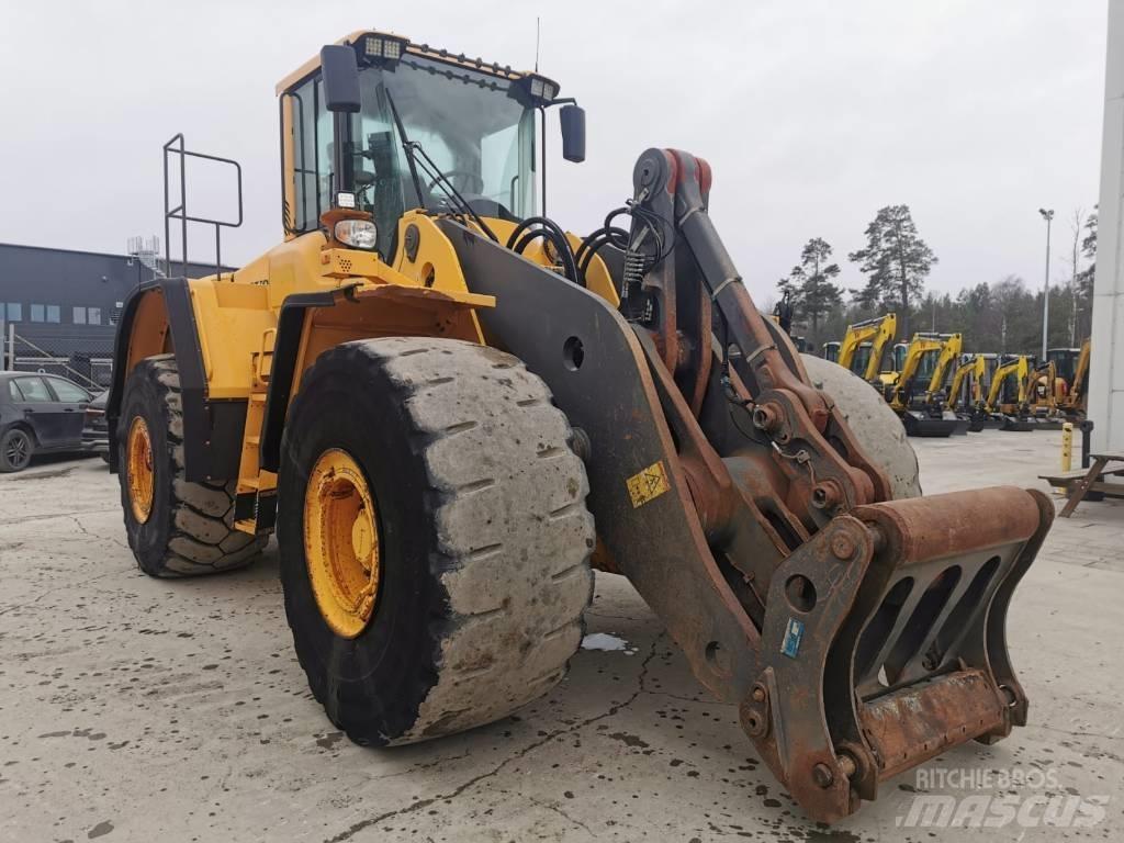 Volvo L220F Iekrāvēji uz riteņiem