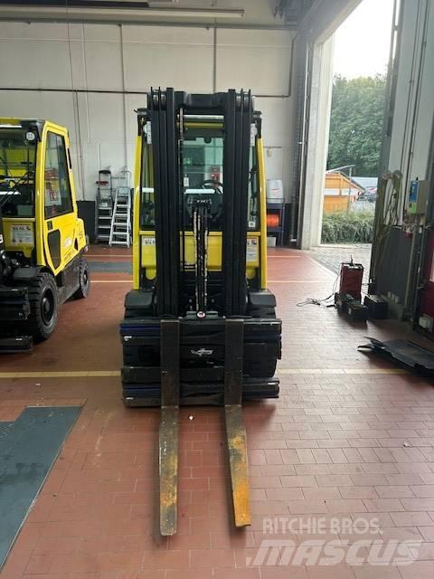 Hyster H 2.5 FT Tehnika ar dīzeļa dzinēju