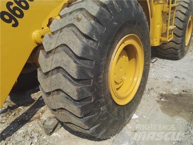 CAT 966 G Iekrāvēji uz riteņiem