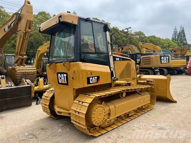 CAT D 5 K Kāpurķēžu buldozeri