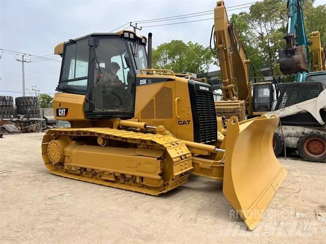 CAT D 5 K Kāpurķēžu buldozeri