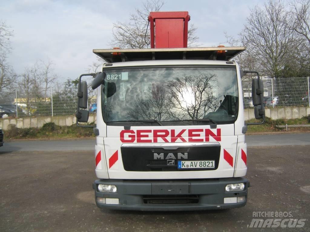 Ruthmann T 330 Pacēlāji uz automašīnas bāzes