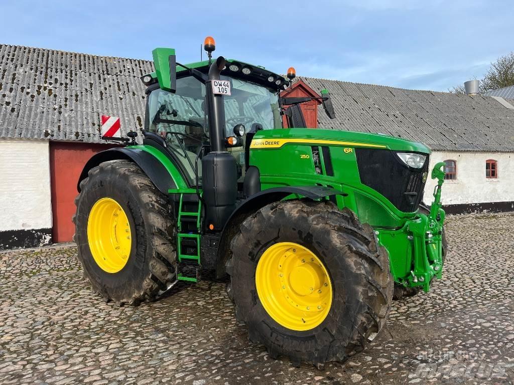 John Deere 6R 250 Traktori