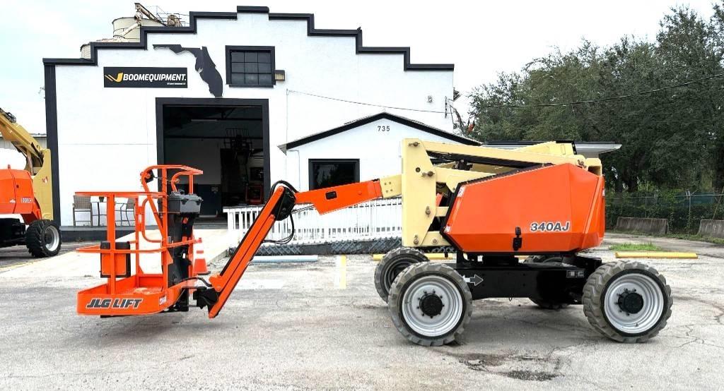 JLG 340 AJ Strēles pacēlāji