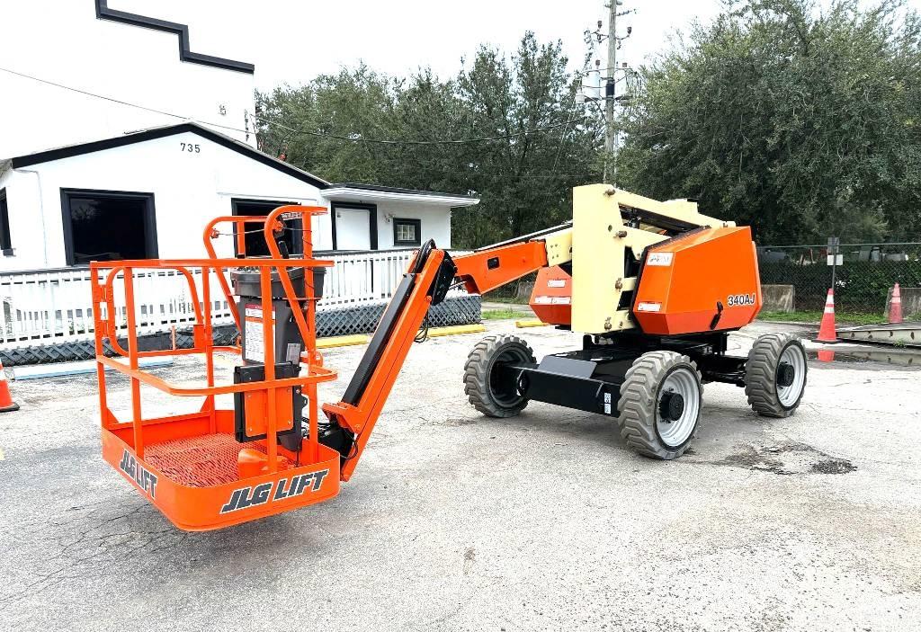 JLG 340 AJ Strēles pacēlāji
