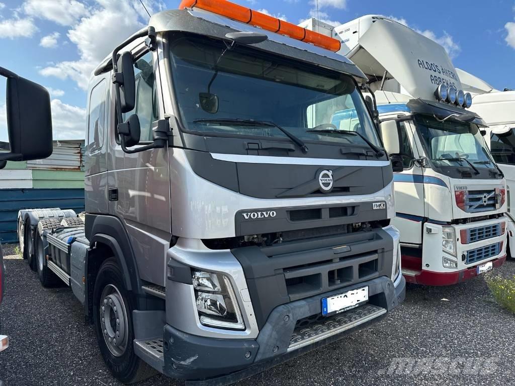Volvo FMX 8X4*4  4132 Šasija ar kabīni