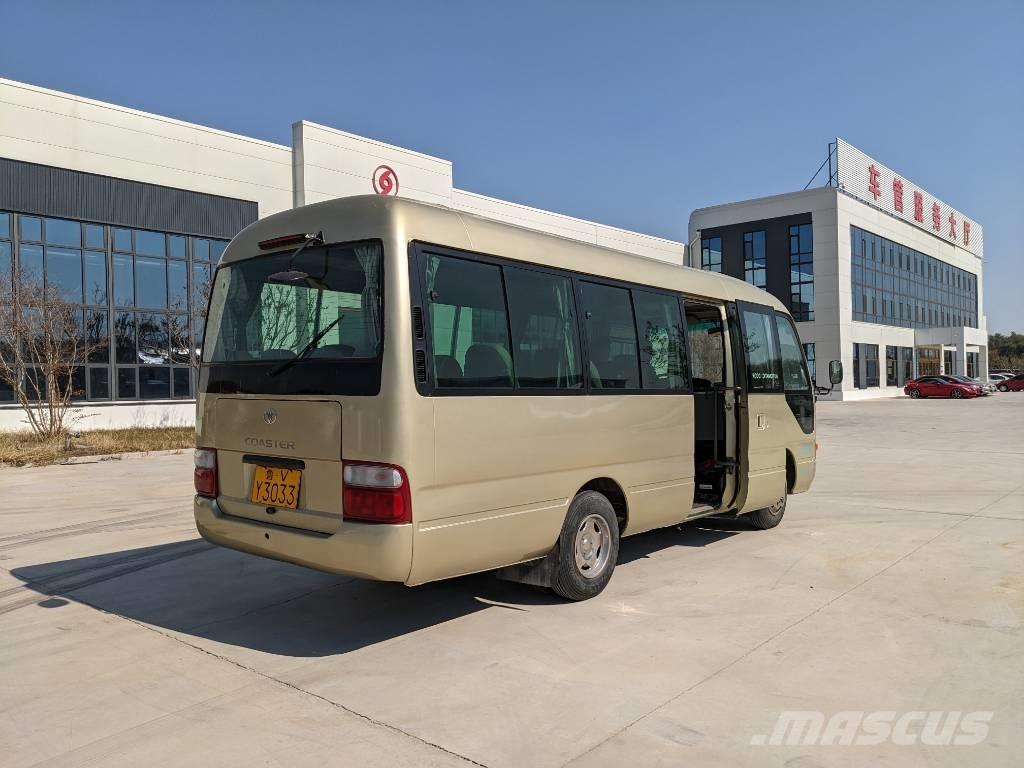 Toyota Coaster Bus Mikroautobusi