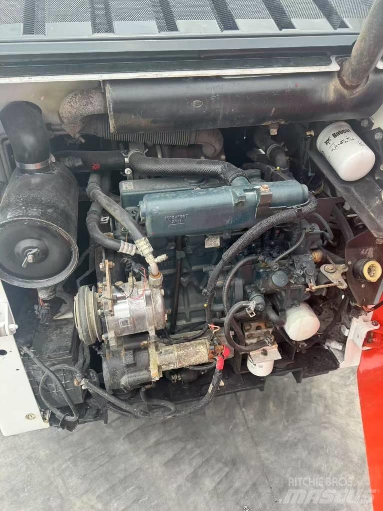 Bobcat S 160 Kāpurķēžu ekskavatori