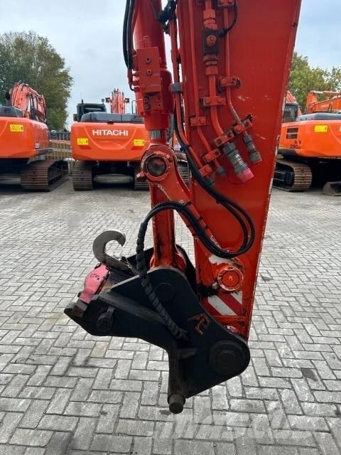 Hitachi ZX 170 W-3 Ekskavatori uz riteņiem
