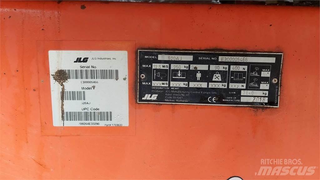 JLG 520AJ Strēles pacēlāji