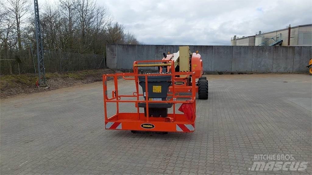 JLG 520AJ Strēles pacēlāji