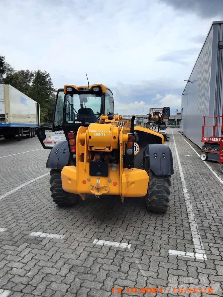 JCB 540-140 Teleskopiskie manipulatori