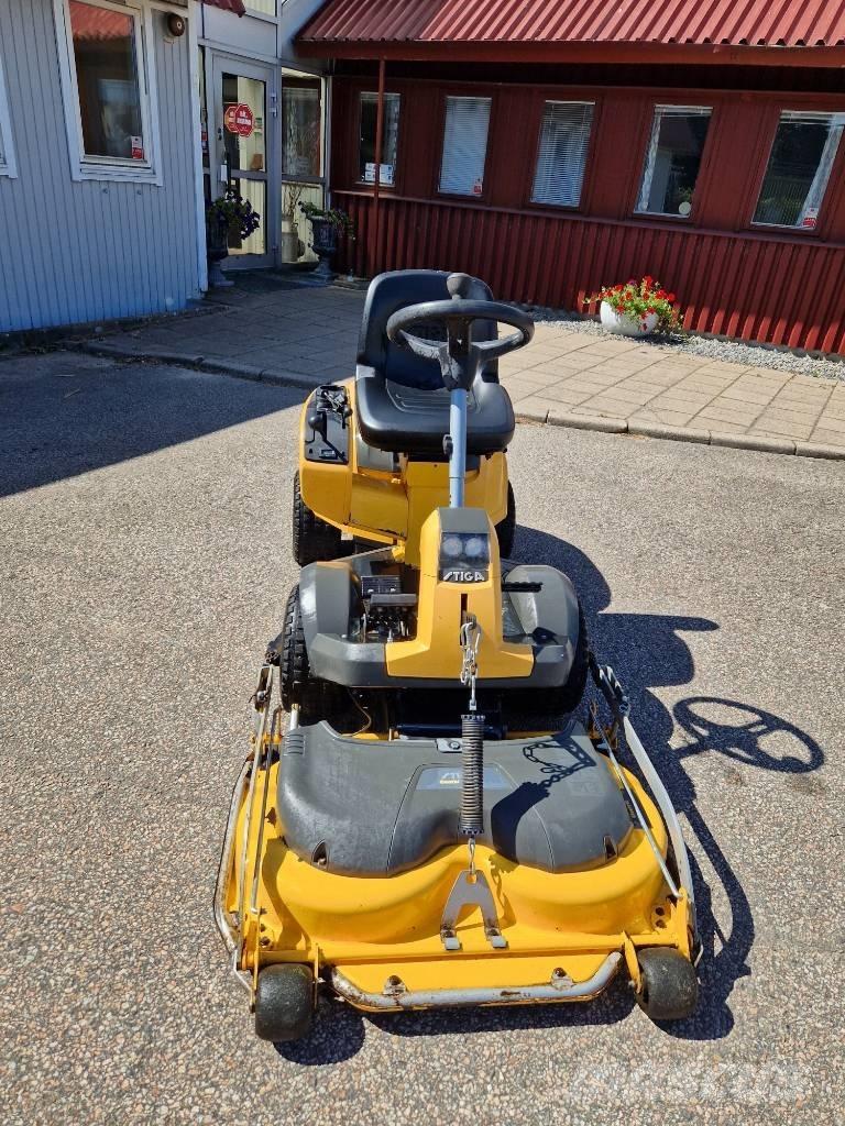 Stiga PARK 416PVM Mauriņa traktors