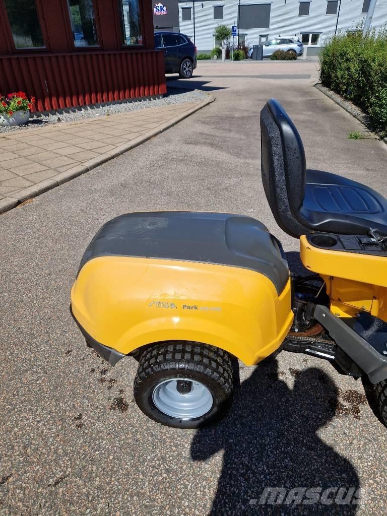 Stiga PARK 416PVM Mauriņa traktors