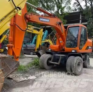 Doosan DH150W-7 Ekskavatori uz riteņiem