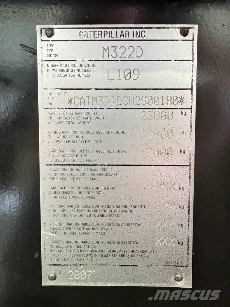 CAT M 322 D Ekskavatori uz riteņiem