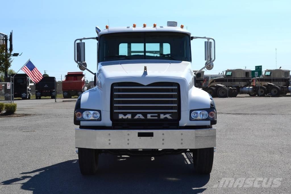 Mack Granite GU 713 Vilcēji